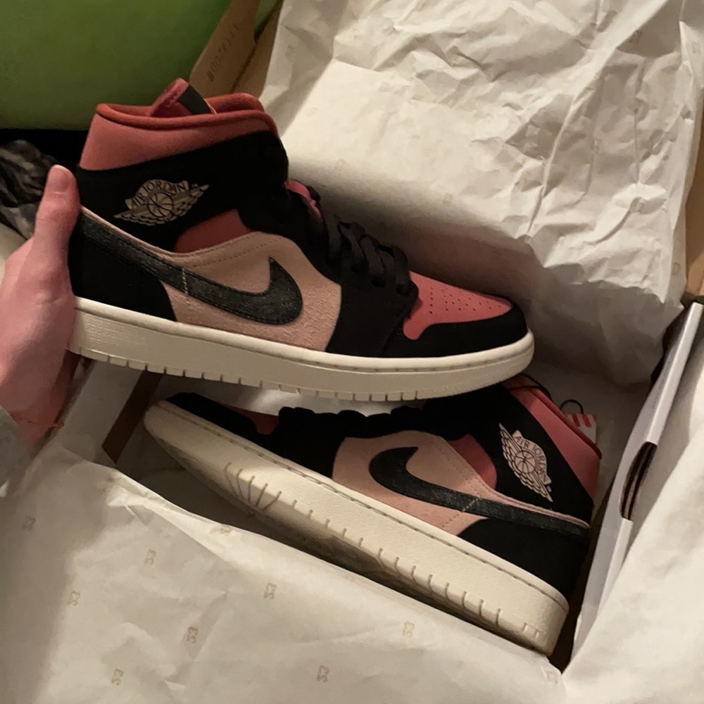 jordan 1 mid